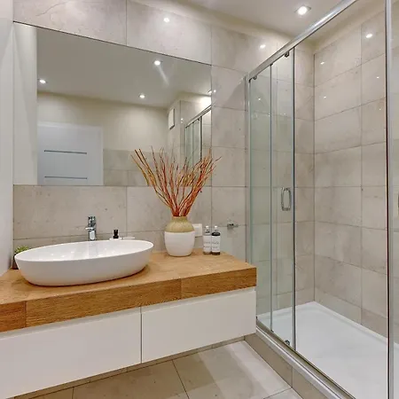 Lägenhet Awiator Seaside By Downtown Gdańsk