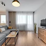 Awiator Seaside By Downtown Gdansk